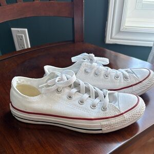 Converse • Chuck Taylor White Sneaker • Size 5.5